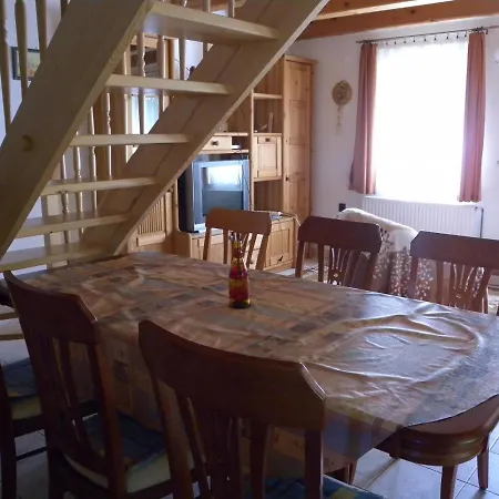 Three-bedroom Holiday In I