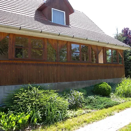 Nyaraló Three-bedroom Holiday In I