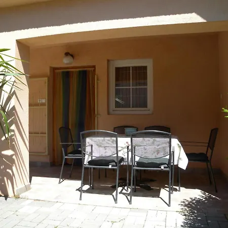 Three-bedroom Holiday In I Nyaraló