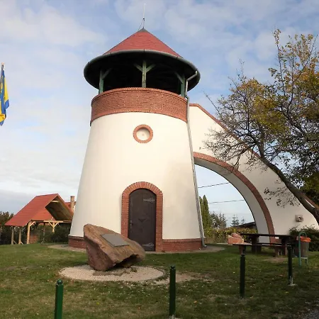 Three-bedroom Holiday In I Zamárdi